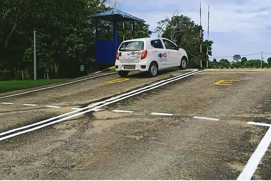 Penunggang motorsikal